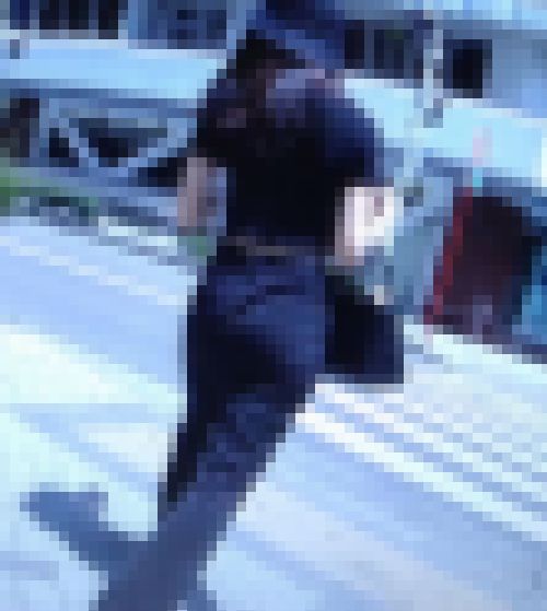 超ハイスペック美人お姉さんがピタパン履いてクビレたウエスト見せつけて歩いてるよ サンプル画像3