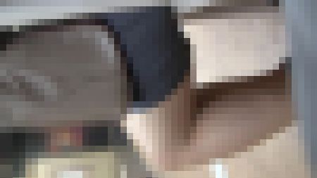 パンスト脚組み接写~階段歩行 サンプル画像3