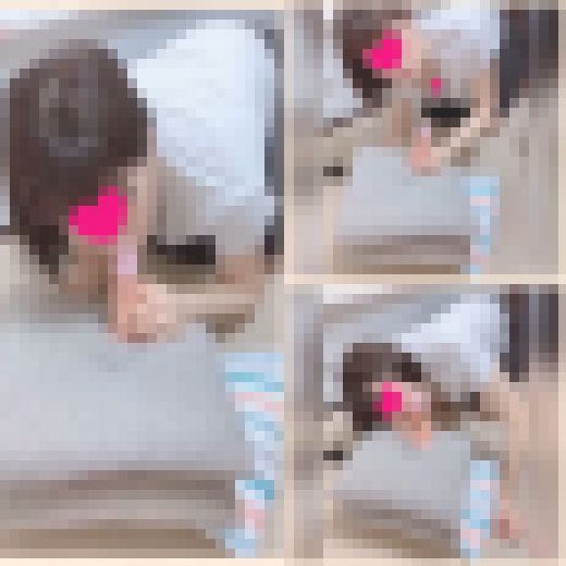 【調教／自撮り】ノーブラ胸チラを見せながらディルドでフェラの練習（mp4）　サンプル画像2