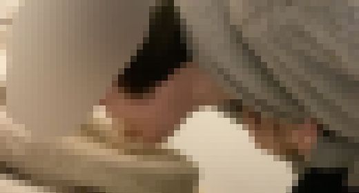 【液状嘔吐】どろどろになったティラミスを大量嘔吐 音声あり サンプル画像1