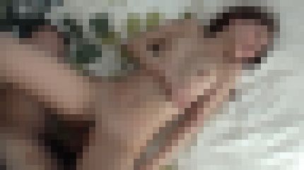 スレンダー美乳の20歳フリーターが壊れそうになるくらい激しく突かれて悶絶 サンプル画像3