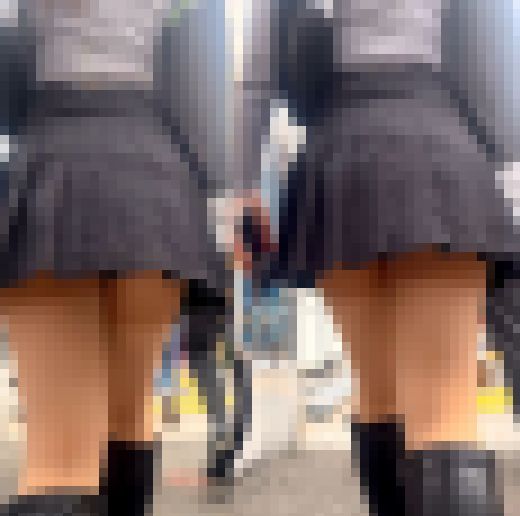 見えそうで見えないミニスカ美女を尾行 サンプル画像2