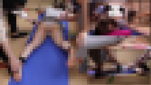 ト●横に居そうな暇な女子を全力責めしたらバタアシしながら全力抵抗されました(完全オリジナル) サンプル画像1