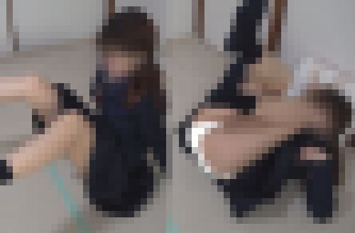 2アングル 制服で足すもう対決！負けたらお尻丸出しに～！　サンプル画像1