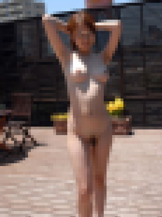 ◆素人投稿動画 元読者モデルの高身長美人OLさんと乱交して生ハメして精子を飲ませてあげました 【Part.05:ハメ撮りで生ハメ サンプル画像1