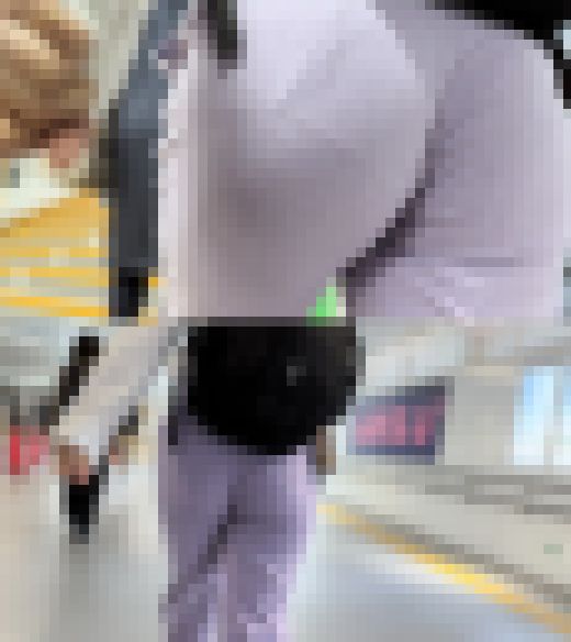 歩行記録0087「お姉さんのむっちり豊満ヒップに大接近」 サンプル画像1
