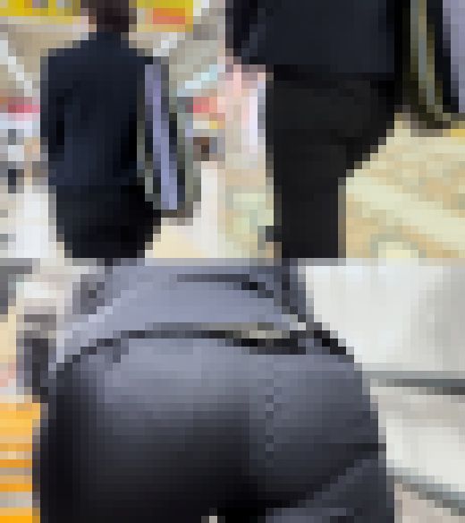 歩行記録0089「タイトパンツスーツOLのお尻の動きを報告」　サンプル画像2