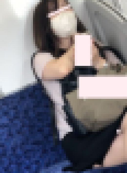 パツパツムチムチタイトスカート美人OL サンプル画像1