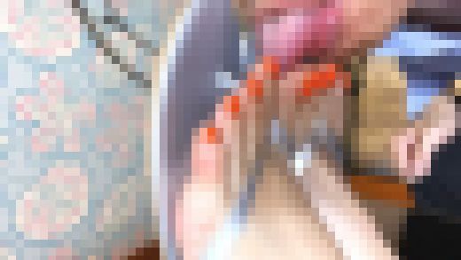 【水着熟女★ペディキュア生足】【ベロキス手コキ】【感度◎】【ビーサン足コキ・生足コキ】生足美女の足指を舐めつくす！さゆり38才　サンプル画像1