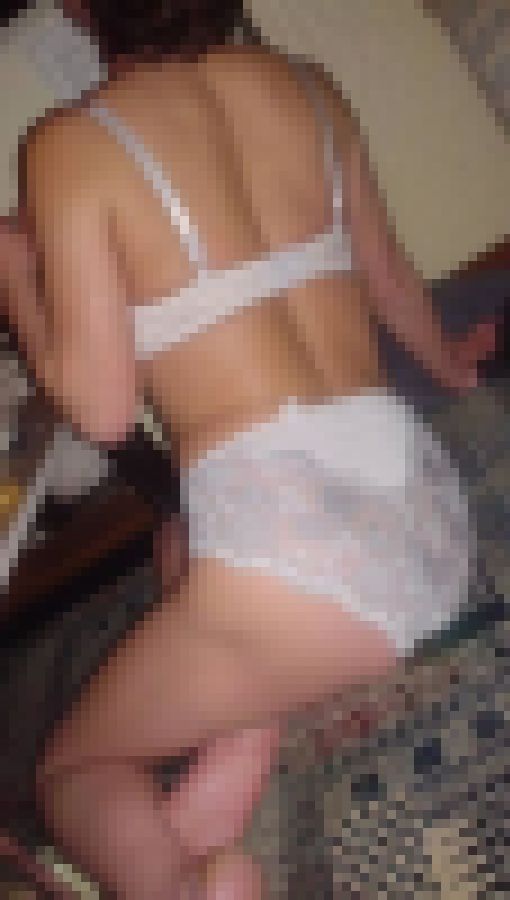 [911t] 奥様の生下着[白のブラ＆ショーツ編]　サンプル画像3