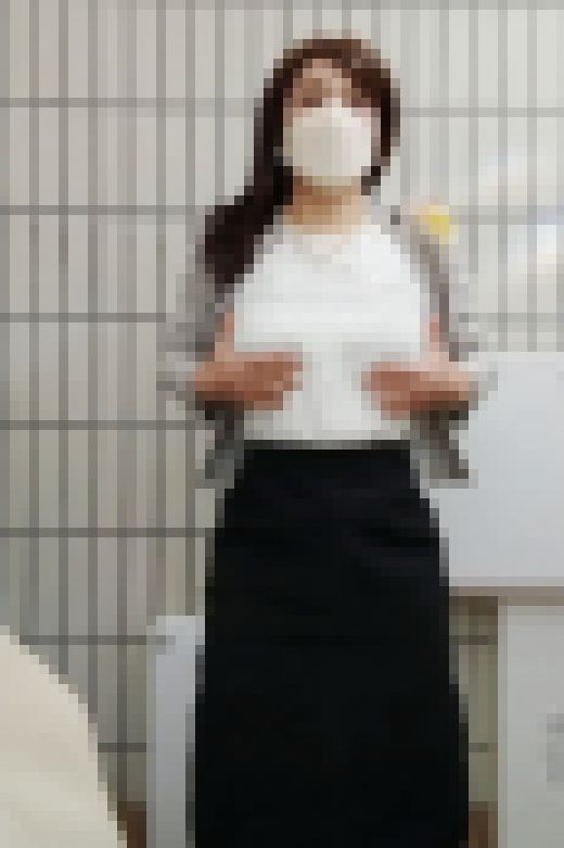 【女装】息子の卒業式で母親になりきりオナニー サンプル画像2