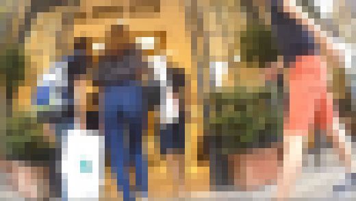 ハツラツ若デニム尻とおまけギャルママのお尻ゲッツ　サンプル画像1