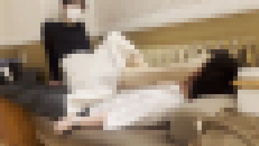 化粧品メーカー勤務OL様による ブチギレ顔面足置き&窒息顔面騎乗 サンプル画像2