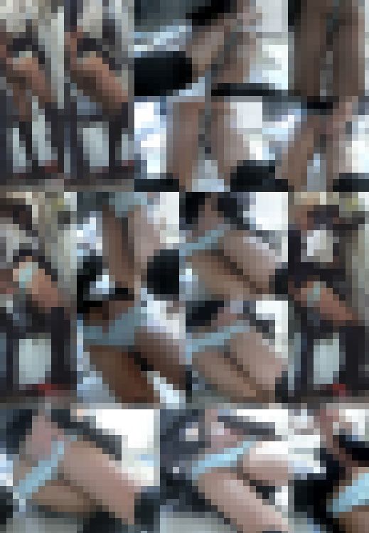 可愛い制服女子のピンクの尻穴まで晒された痴漢行為。抵抗出来ず受ける辱め編 サンプル画像2