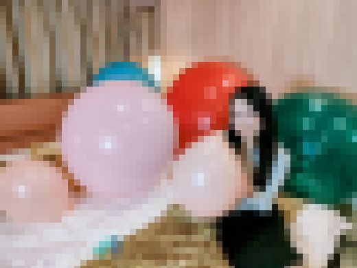 ピーチバルーンクラブNo.1 : ミカ初めての風船割り　サンプル画像1