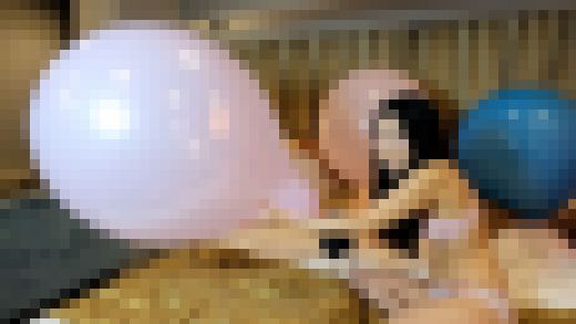 ピーチバルーンクラブNo.1 : ミカ初めての風船割り　サンプル画像2