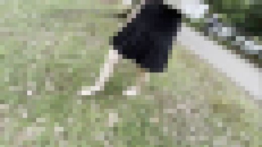 【完全裸足】第31弾！裸足で夏の夕暮れ時を歩く女性　サンプル画像2