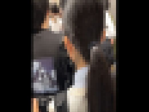 素人痴漢日記６９TRAIN目★大人しそうな白ニットベスト女子の生態　サンプル画像1