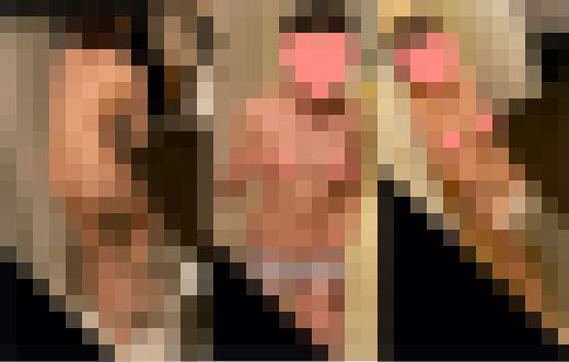 音大に通う女子大生。全裸で小粋にハミングしながら部屋を歩く。まさに天国のような光景。　サンプル画像1