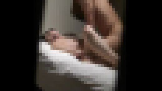 ドスケベ人妻の闇営業エステ　サンプル画像3