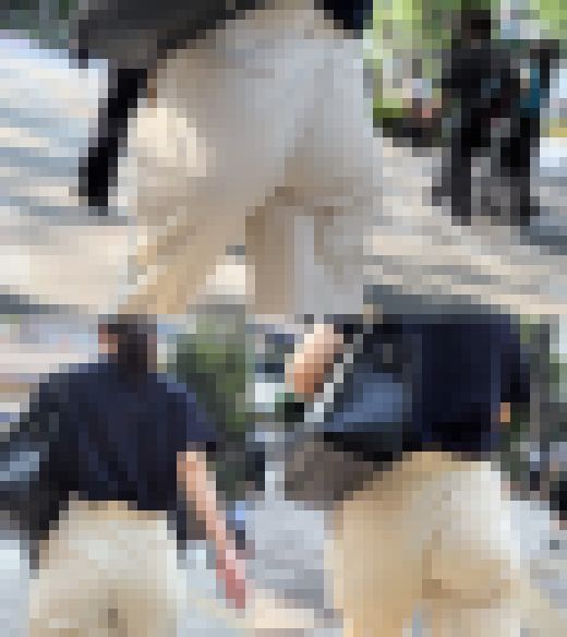 歩行記録0110「スレンダー眼鏡OLのぷりぷり良質ヒップ」　サンプル画像3