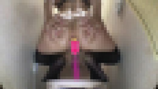 ♡縁側アナル丸出し♡トイレで放〇♡ サンプル画像2