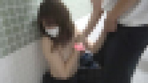 【半額セール!9/30まで】夏盛り女子○生【58】嫌がる女子○生に脱いでもらい騙し討ちのバック生ハメw最後は中出しで激オコw サンプル画像2