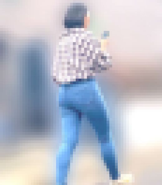 長身美ボディ女のエロ巨尻!自慢のデカ尻をパッツン+苦しそうにムニュらせて男を誘惑! 下品なスキニーデニム お姉さん編 サンプル画像1