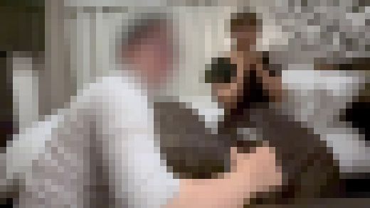 【前編】18歳Fカップ淫乱超絶美●女とおもちゃプレイ!ローター散歩に電マでイカせまくりと至れり尽くせり!ワンちゃん物語その2 サンプル画像1