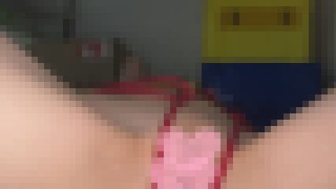 コンビニのバックヤードで禁断FUCK! サンプル画像1