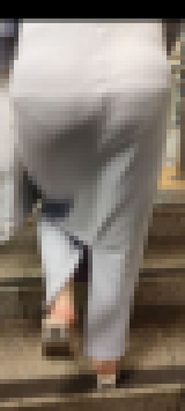 タイトニットでおケツの形もろ見え!!柄まで確認できるパン線 サンプル画像1