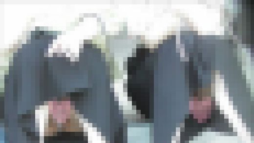 おとなしめ女子のTバック座りパンチラ動画　サンプル画像2