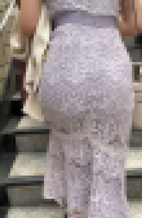 【OLシリーズ】結婚式にお呼ばれされた格好で行くが、お尻がデカすぎ【37】　サンプル画像2