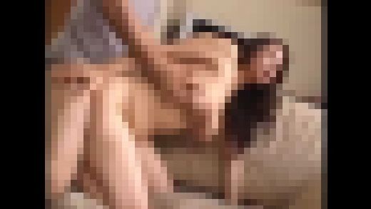 母親のママ友と毎日えっちな事しています。セックス狂いのママ友に一度体を許したら最後！母親が隣の部屋にいても関係なし！セックス狂い　サンプル画像1