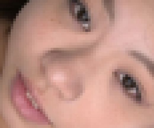 無防備スッピン娘の顔アップ!4K密撮4 サンプル画像3