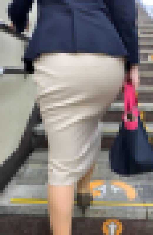 【OLシリーズ】熟女からギャルまでのもっちりムッチリしたOLの尻比べ【49】 サンプル画像3