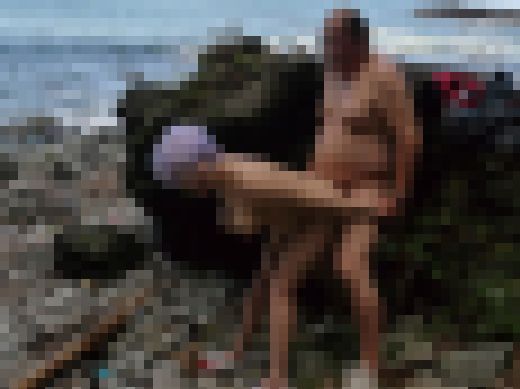 ◆素人投稿動画 ◆フルハイビジョン(FHD)高画質 「中に出してくれないとイヤなんです」ナマ大好きレイヤーさん 【Part.04 サンプル画像1