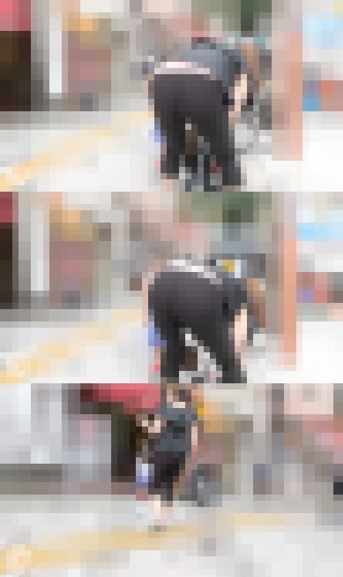 【FHD高画質】 ランチ時の突き出し黒ヨガパン サンプル画像3