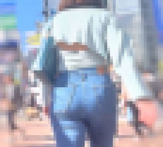 活きの良いエロ美巨尻!若い女らしい張りのあるケツをムニュらせて大人の男たちをたぶらかす! 下品なスキニーデニム 小娘編 サンプル画像3