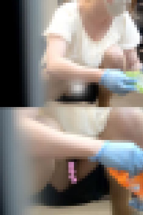 【人妻OL】ノーブラで胸チラ/丸出しデカ尻ハプニング　サンプル画像3