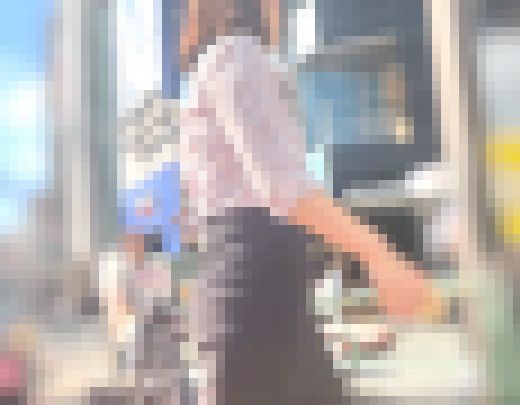 長身エリートOLのデカ尻！骨太エロボディにワガママ巨尻をムニュらせて庶民を誘惑！ 下品なタイトスカート OL編　サンプル画像2