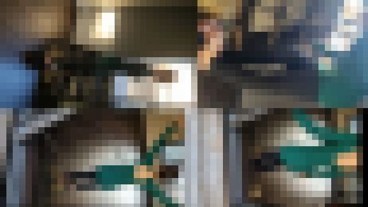 みくちゃんの私服で裸足 顔面階段踏み付け サンプル画像2