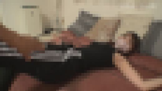 こちょこちょ族　今回の同人モデルはくすぐり初体験の美女でした…　ゆあ　21歳　私服編　サンプル画像1