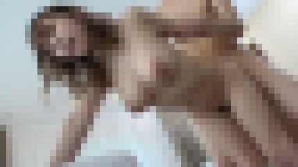 色白巨乳の22歳フリーターが締まりの良いアソコの奥を巨根で突かれ体を震わせる サンプル画像3