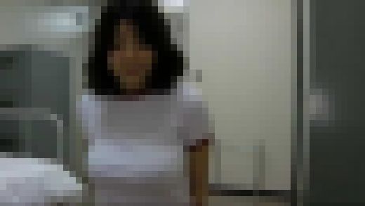 とある学校で起きた驚愕の事件簿!検診と称し次から次へと女子学生の体を弄ぶ偽医師映像 #01 IQPA-044_01 サンプル画像2