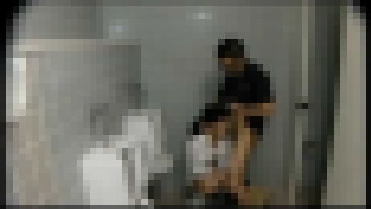 公衆●所 嫌がっているふりをして感じる即ハメ変態女子隠し撮り Part 1 IQPA-061_1 サンプル画像1