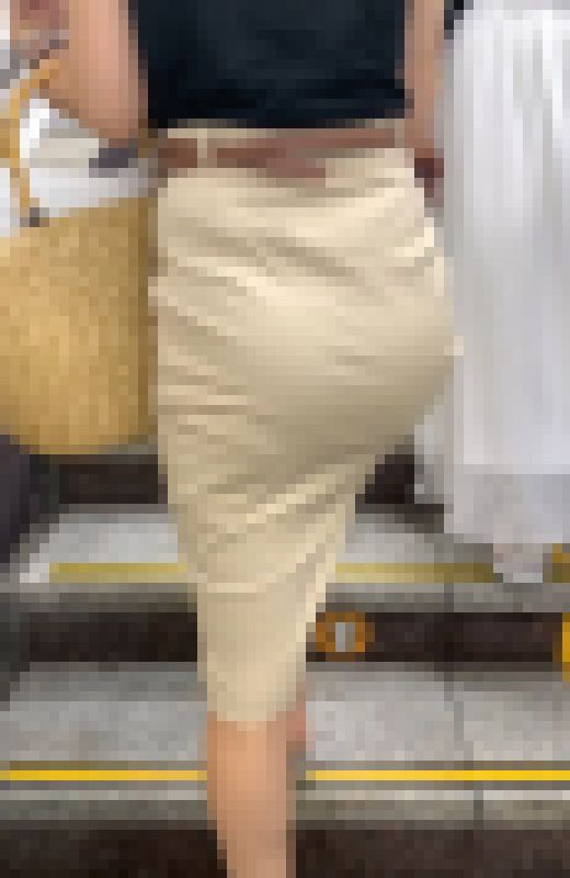 【OLシリーズ】ギャル系美人OL達がスタイル抜群で階段を登っていく【110】 サンプル画像2