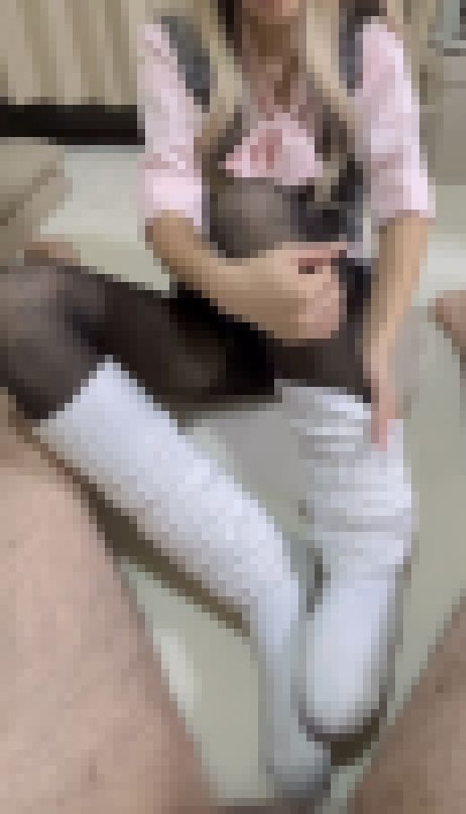 悪臭漂うルーズとストッキングでM男を快楽責め♡　サンプル画像1