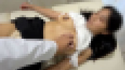 Hカップ現役グラビアアイドル/昏●セクハラ検診/特大爆乳/衣服取り手マン-前編-【日美整形レ-プ事件11】※顔モザVer. サンプル画像2