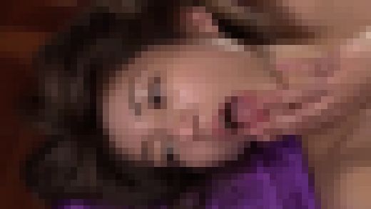 【素人】ドM潮吹きギャルと玩具で遊んでから乱交中出しセックス-5　サンプル画像1